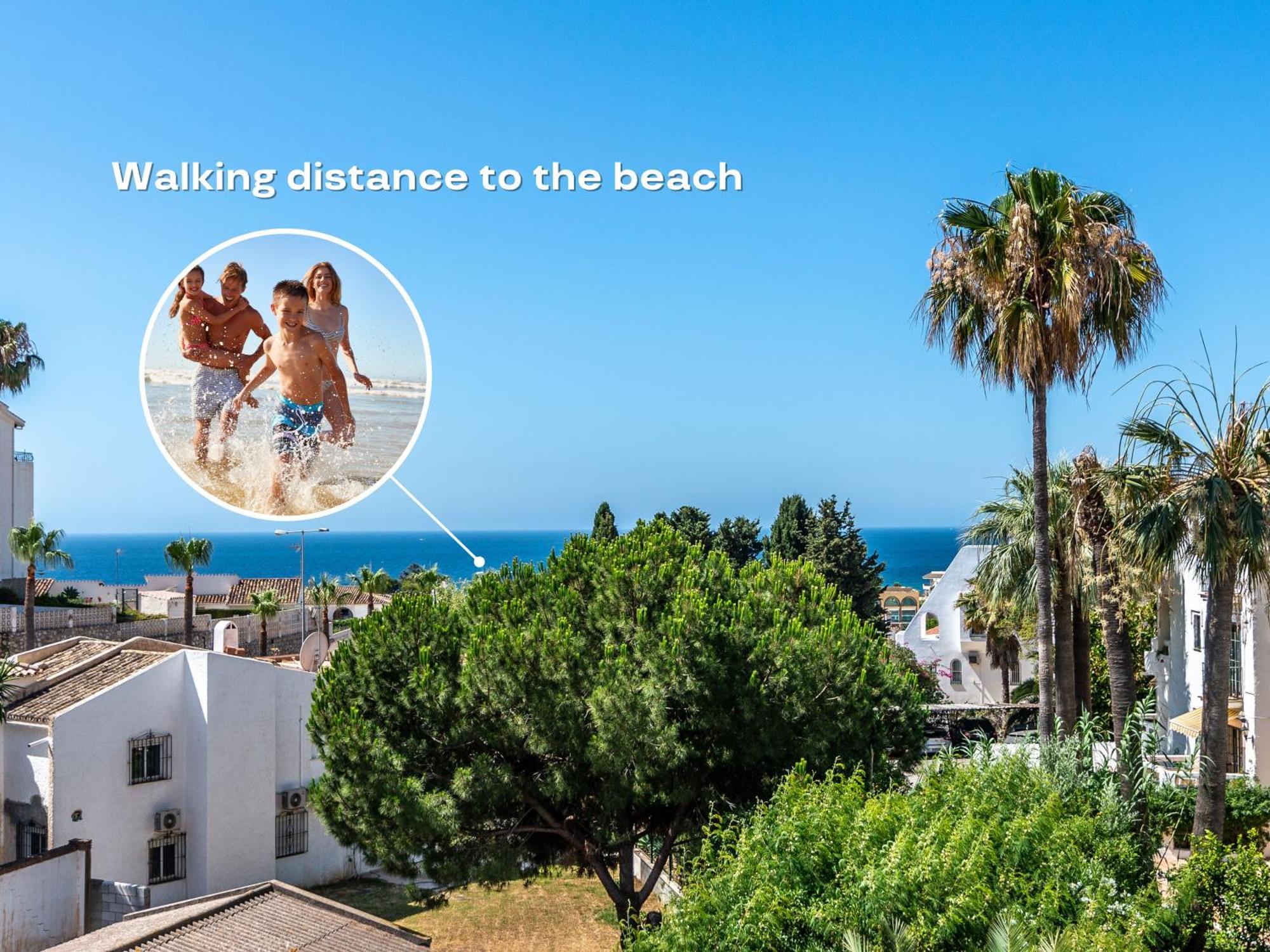 Villa Vacation Marbella I Riviera Del Sol, Private Pool, Jacuzzi, Walking Distance To The Málaga